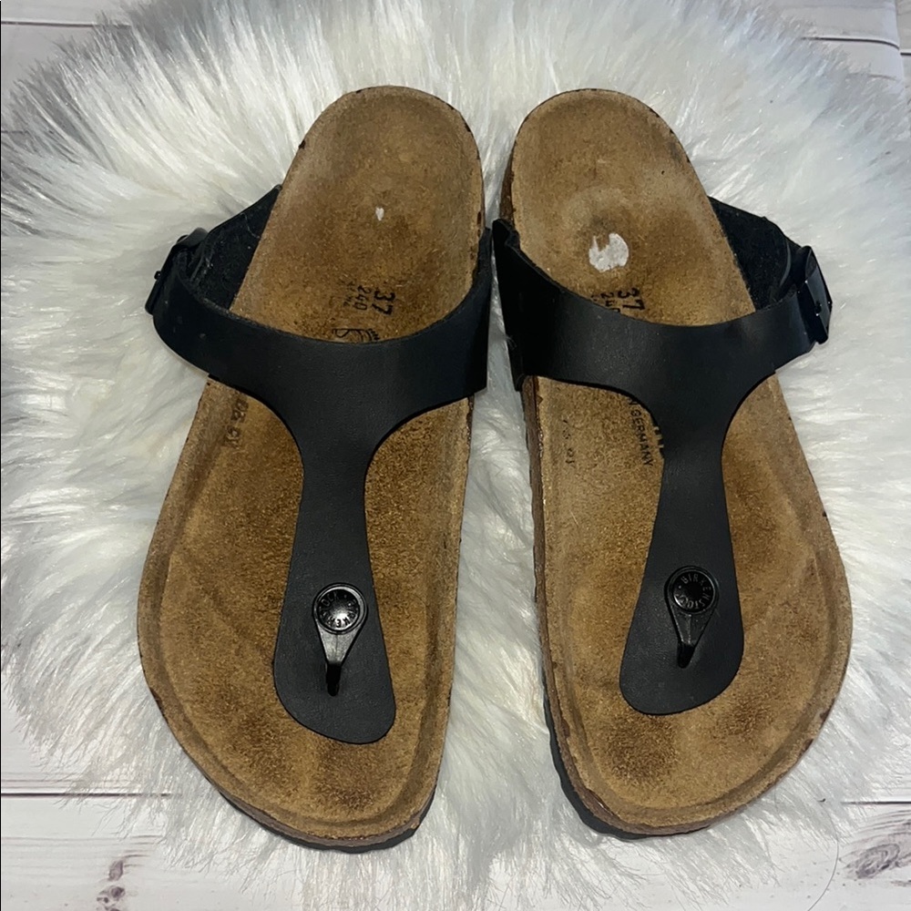 Birkenstock Gizeh Sandal - Black womans 37